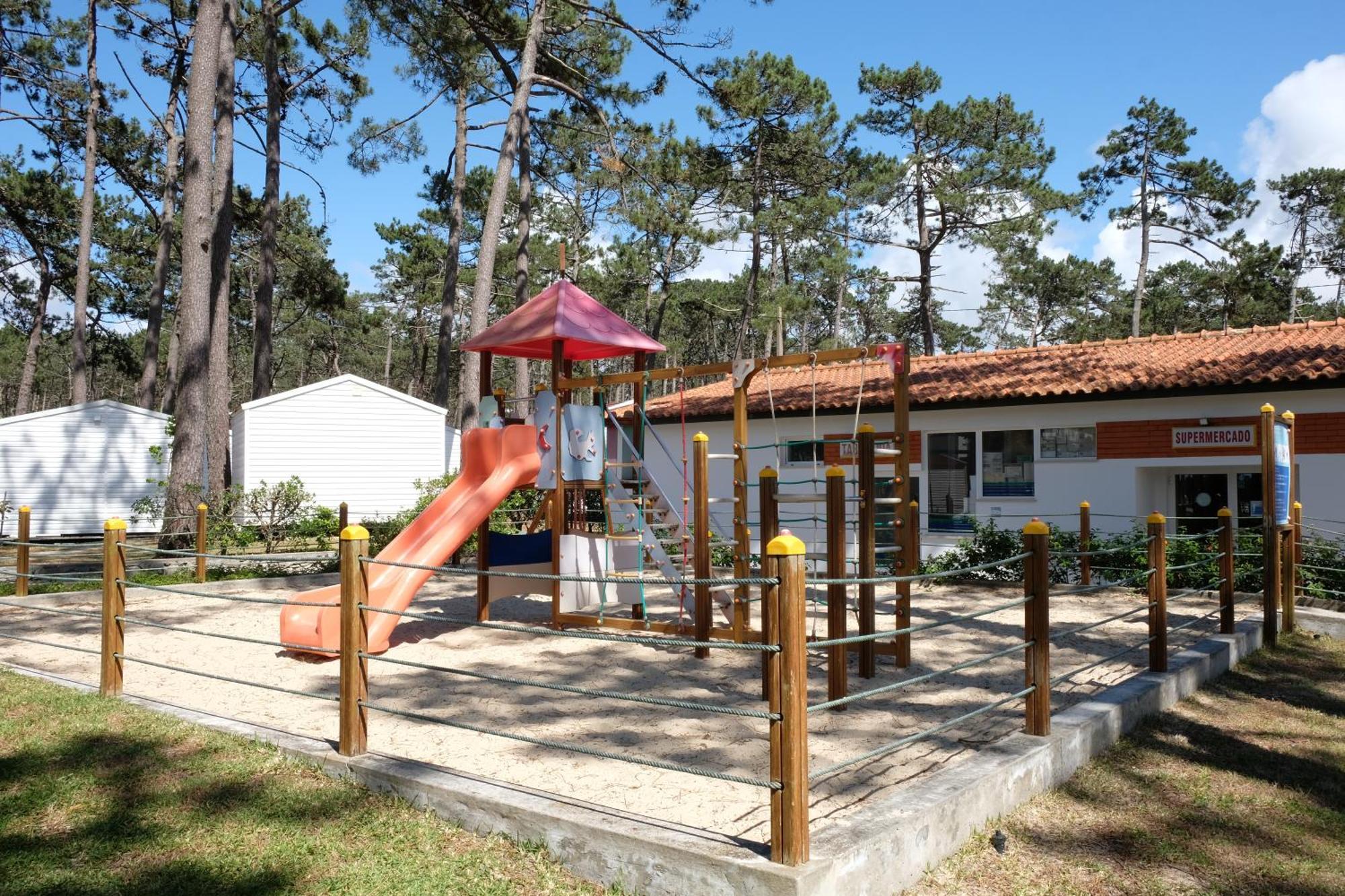 Hotel Parque De Campismo Orbitur São Pedro de Muel Extérieur photo